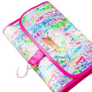 NWOT Lilly Pulitzer Hanging Travel Organizer Catch The Wave